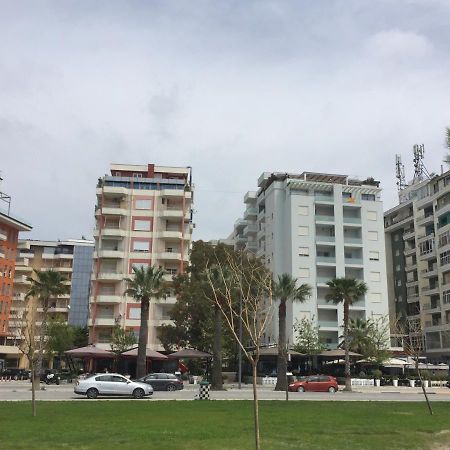 Sea View Apartment Onorato 1 Vlorë Esterno foto
