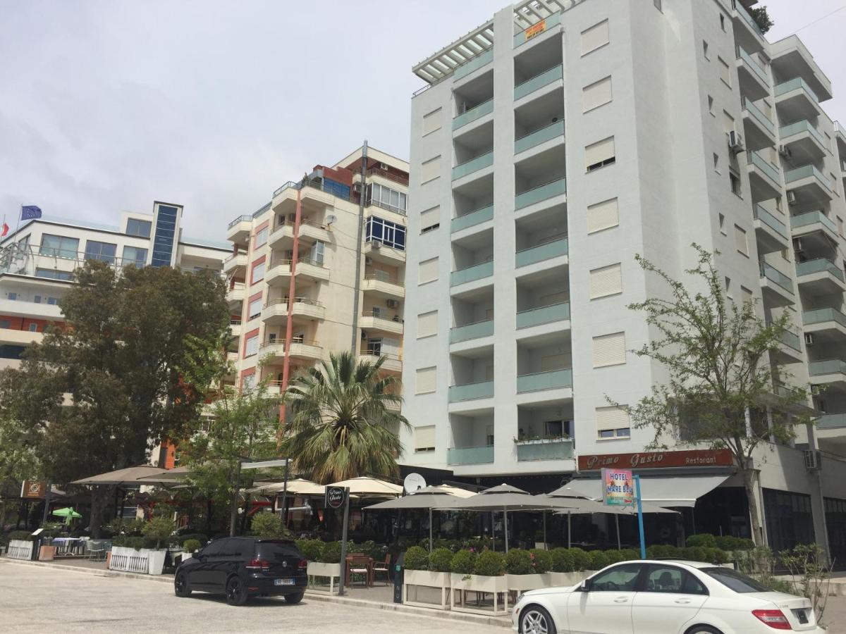 Sea View Apartment Onorato 1 Vlorë Esterno foto