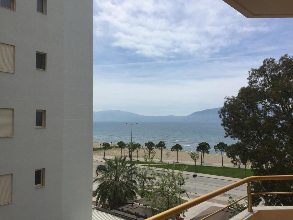 Sea View Apartment Onorato 1 Vlorë Esterno foto