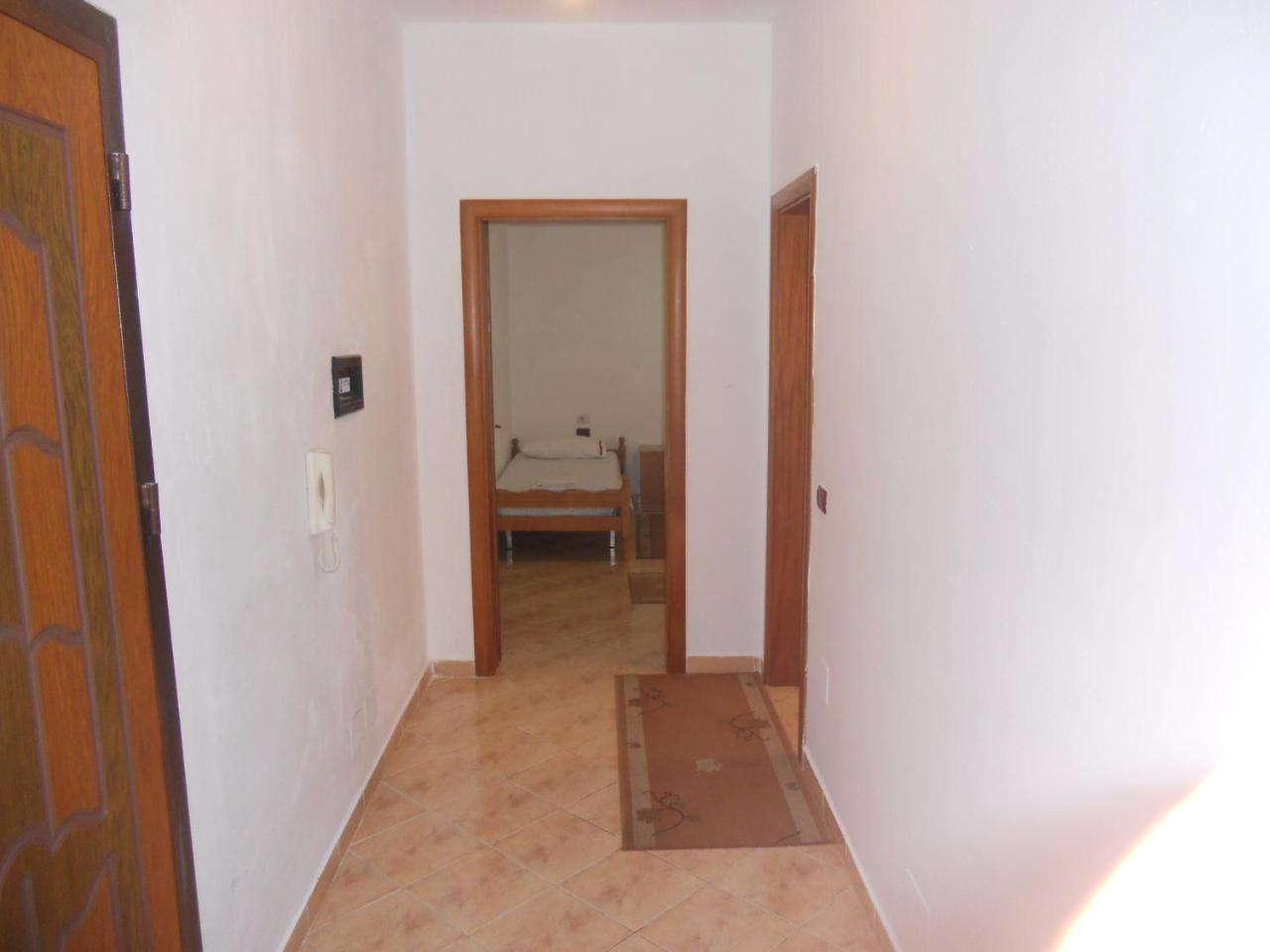 Sea View Apartment Onorato 1 Vlorë Esterno foto